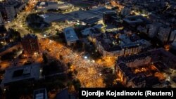 Novi Sad iz vazduha tokom antivladinog protesta u tom gradu na poziv studenata u blokadi, 5.9.2025.