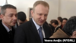  Đilas veruje da mu je tu vrstu mandata – da bude šef opozicije, ili bar njen „poslovođa“ – dodelilo biračko telo na beogradskim izborima: Pančić