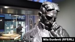 Bista Nikole Tesle u muzeju u Beogradu
