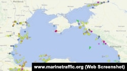 Маршруты следования гражданских морских судов в Черном море сейчас пролегают, преимущественно, в территориальных водах прибрежных стран, 25 марта 2025 года. Скриншот