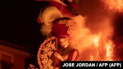 Rendhagyó télbúcsúztató a nyár végén