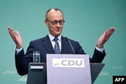 Friedrich Merz la o conferință de presă pe 24 februarie