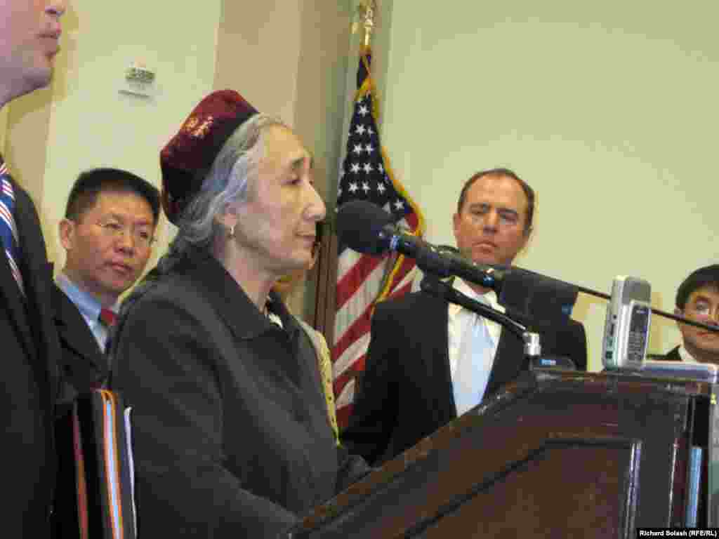 Рабия Кадыр - лидер всемирного уйгурского движения. 