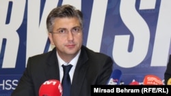 Izražavam pijetet prema svim žrtvama u ustaškom logoru Jasenovc, ali i prema 11 pripadnika HOS-a koji su poginuli za Hrvatsku: Plenković