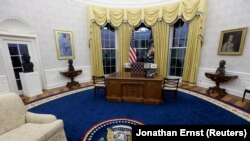 Поглед на Овалната соба во Белата куќа