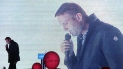 Алексей Навальный на сцене