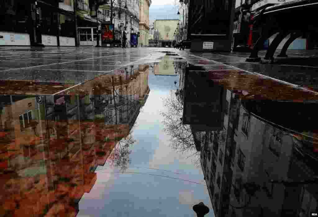 Најпрометната пешачка улица во Скопје - Улица Македонија