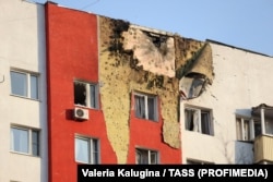 Apartamente avariate în Moscova, 11 martie 2025.