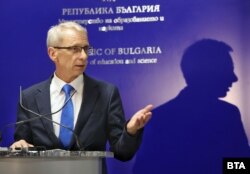 Nikolaj Denkov oktatási miniszter