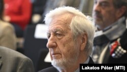 Jeszenszky Géza, történész, volt külügyminiszter a Nemzeti Közszolgálati Egyetemen 2025. május 12-én