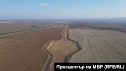 Участък от все още недовършената магистрала "Хемус", заснет с дрон от МВР