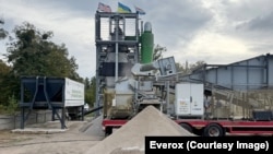 Postrojenje za preradu ruševina, Ukrajina.