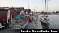 Svédország halászhálókat adományoz Ukrajnának a drónok elleni védelemhez. 