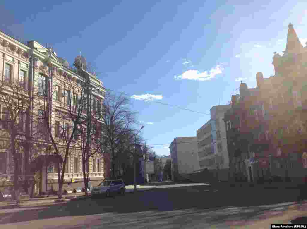 Площадь "Пяти углов", бывшее правительственное здание