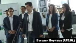 Асен Василев и Кирил Петков представиха политическия си проект "Продължаваме промяната"