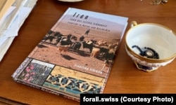 Книга об иранской культуре и истории, написанная Франциской Штёклин
