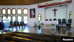 O biserică catolică din Accra, Ghana, fotografiată la 18 ianuarie 2024. În țara africană clerul nu doar că nu acceptă să binecuvânteze perechi gay, dar se implică activ în înăsprirea legislației împotriva lor. 