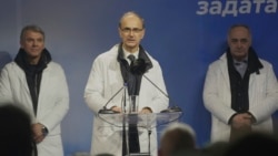 Vučićev doktor za političku krizu 