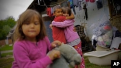 Roma gyerekek Kállón