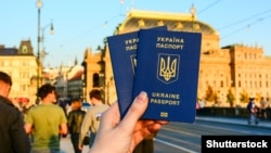 У будь-яке місце в Росії на постійне проживання при таких же умовах поїхали б тільки 5,8% українців, а 91,7% не зробили б цього