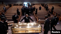 Funeraliile lui George Floyd, afroamericanul ucis de un polițist alb pe 25 mai, Houston, Texas, 6 iunie 2020.