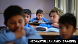 Afghan boys at school (file photo)
