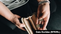 расте сиромаштијата во светот