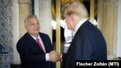 Donald Trump fogadja Orbán Viktor kormányfőt a floridai Mar-a-Lagóban 2024. december 9-én