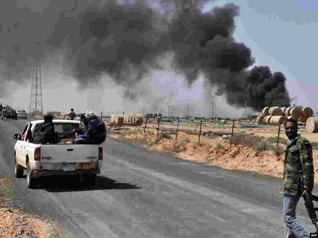 Bin Jawad , 28.03.2011. Foto: AFP / Aris Messinis 