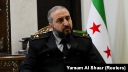 Мурхаф Абу Касра ги обвини лидерите на курдските СДФ за одложување