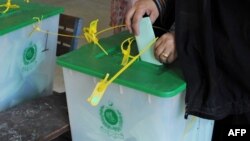 د انتخاباتو کمېشن خپلو صوبايي څانګو ته امر کړی دی چې د دې انتخاباتو لپاره دې اړوند تیاري وکړي.