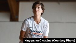 Кatsiaryna Snytsina volt válogatott kosárlabdázó