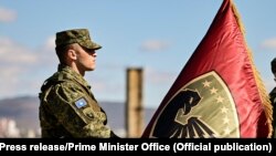 Një pjesëtar i Forcës së Sigurisë së Kosovës. Fotografi nga arkivi. 