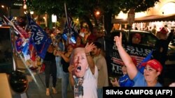 Pristaše bivšeg američkog predsjednika i republikanskog predsjedničkog kandidata Donalda Trumpa slave u Miamiju na Floridi 5. novembra 2024.