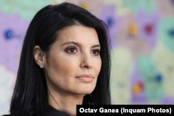 Lavinia Șandru la o conferință de presă a Partidului Umanist Social Liberal (PUSL), 31 ianuarie 2025.