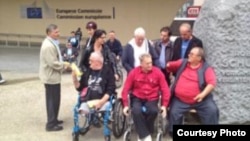 Invalidi iz BiH na protestu u Briselu, FOTO: SRNA