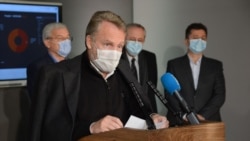 Prvi čovjek Stranke demokratske akcije (SDA) Bakir Izetbegović u obraćanju medijima u Sarajevu, 15. novembar