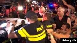 Најмалку 20 лица приведени на анти ЛГБТ протестите