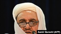 ავღანეთში თალიბანის მეთაურობით მოქმედი მთავრობის განათლების მინისტრის მოვალეობის შემსრულებელი, აბდულ ბაყი ჰაყანი პრესკონფერენციაზე ქაბულში. 12 სექტემბერი, 2021 წელი 