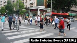 Граѓани. Скопје. Илустрација. 