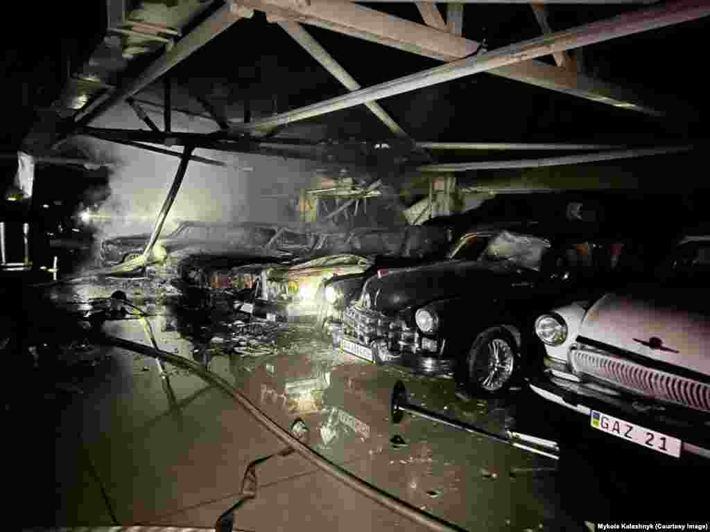 Ianukovici a fost președinte al Ucrainei din 2010 până în 2014, când a fost înlăturat de la putere și a fugit, în timpul protestelor Euromaidan, în Rusia. Locuința lui luxoasă din afara Kievului, numită Mejihiria, este acum muzeul corupției.