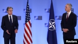 NATO Secretary-General Jens Stoltenberg (right) and U.S. Secretary of State Antony Blinken in Brussels on March 4.