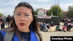 Journalist from Ak Zhaiyk covers the situation with the strike