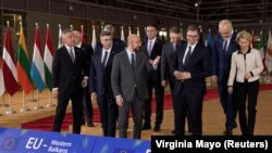 Šarl Mišel (u sredini), predsednik Evropskog saveta, u susretu sa zapadnobalkanskim liderima u Minhenu 16. oktobra 2021. 