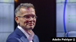 Corespondentul de război Adelin Petrișor a făcut mai multe reportaje despre armata lui Horațiu Potra și acțiunile lor din Congo.