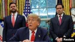 АҚШ президенті Дональд Трамп (ортада), вице-президент Джей Ди Вэнс (сол жақта) және мемлекеттік хатшы Марко Рубио.