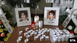 Доктор Илиана Иванова от болница "Д-р Иван Селимински", първият български лекар, починал от COVID-19 беше изпратена от колегите си в Сливен в неделя