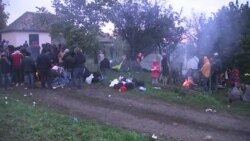 Izbjeglice u Berkasovu: Šatori i blato