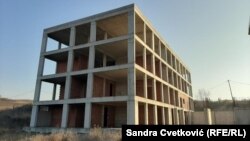 Nedovršena bolnica u Gračanici