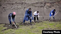 Ekshumacije na Perućcu, septembar 2010